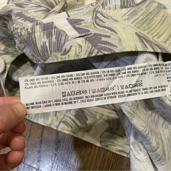 NWT Walt Disney World Tropical Spirit Jersey Shirt Jacket Shacket Men's Small - Picture 9 of 10